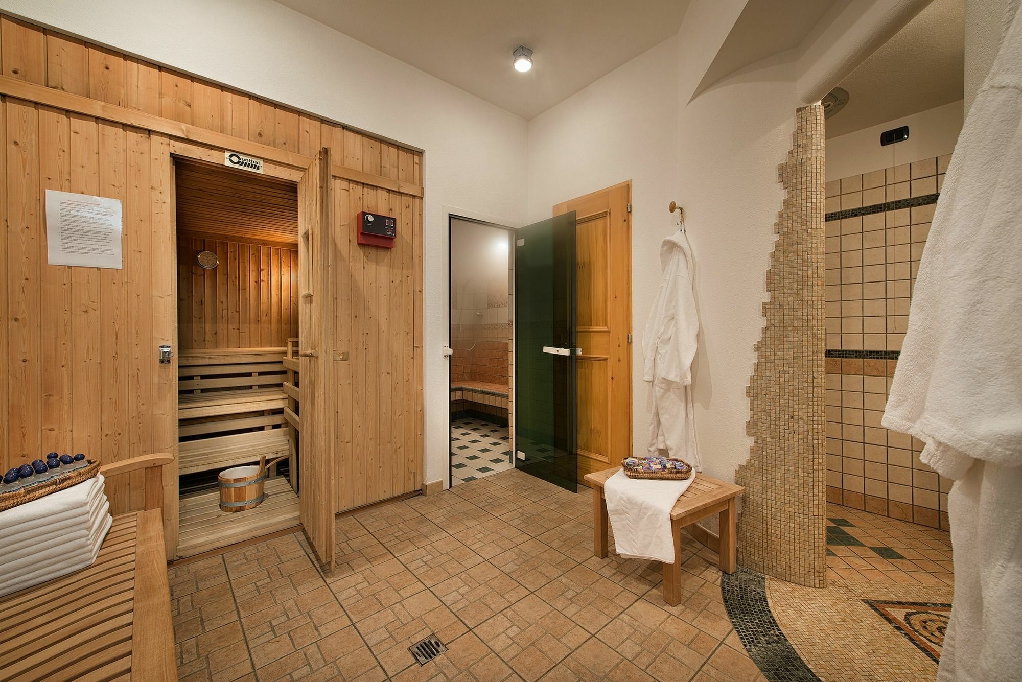 Hotel Posta Livigno Exterior photo